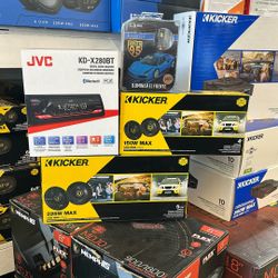 JVC Stereo With Kicker 6.5 Speakers 