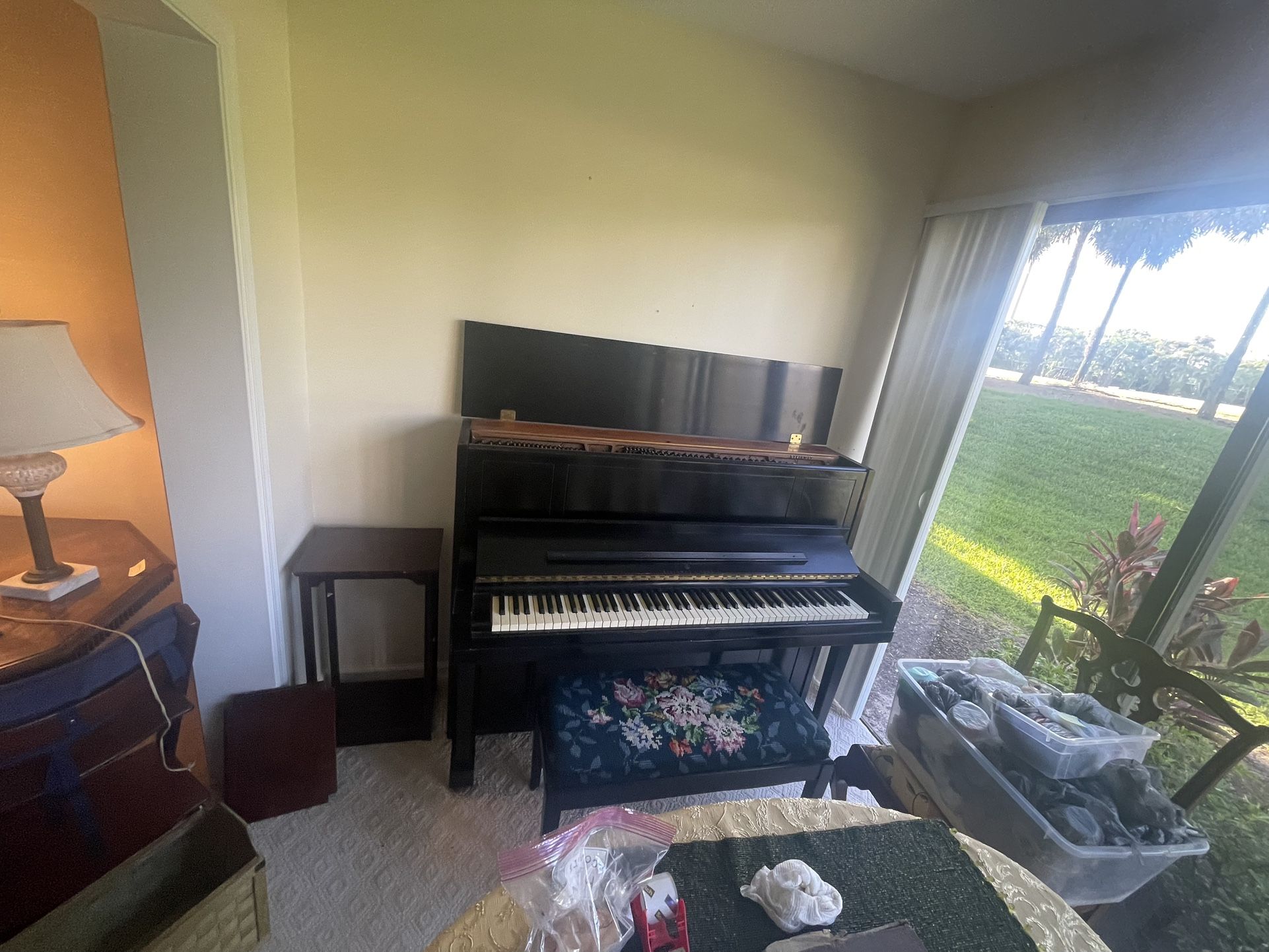 Piano Steinway & Sons