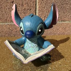 Stich The Ugly Ducking Figure