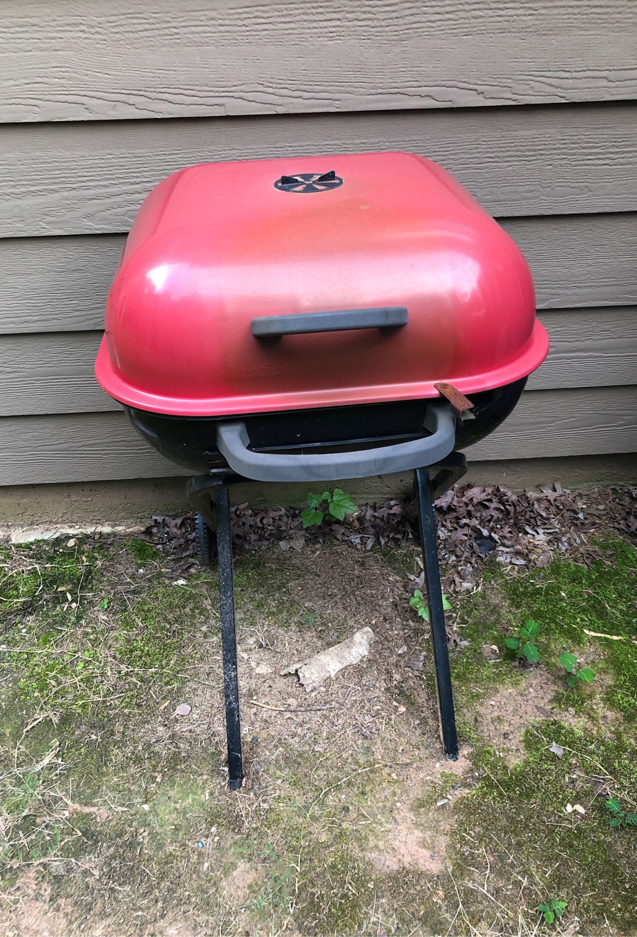 Charcoal grill