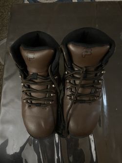 Fila hiking shoes size 3.5