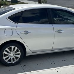 2016 Nissan Sentra – Clean Body/Interior – Needs Transmission (NON-OP Vehicle)