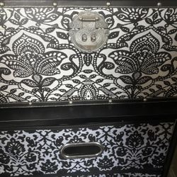 storage chest 