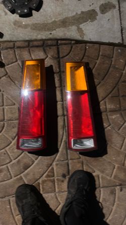 99 Honda crv tail lights