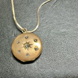 Victorian Starburst locket