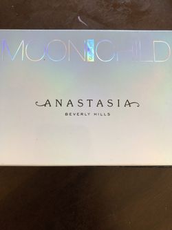 Anastasia moon child glow kit