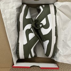 Women’s Nike Dunk Medium Olive