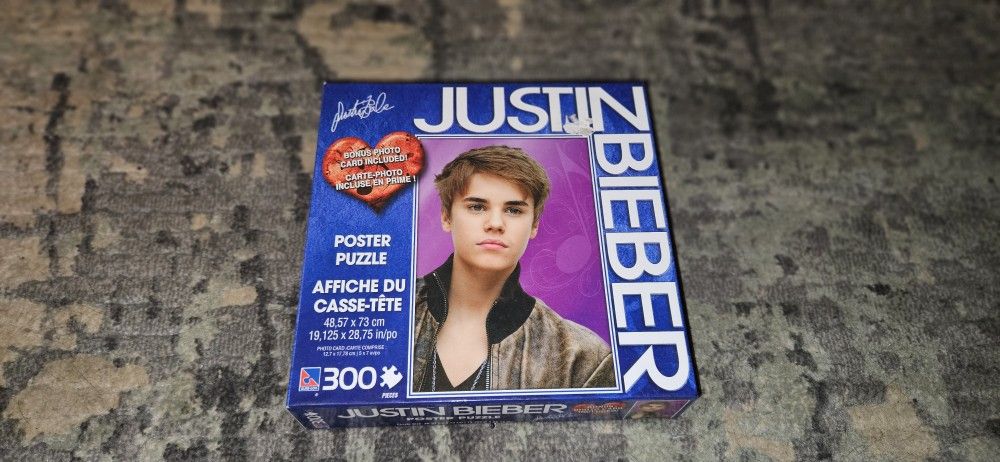 JUSTIN BIEBER 300pc POSTER PUZZLE w/Bonus Photo Card Brand New Factory Sealed!!!