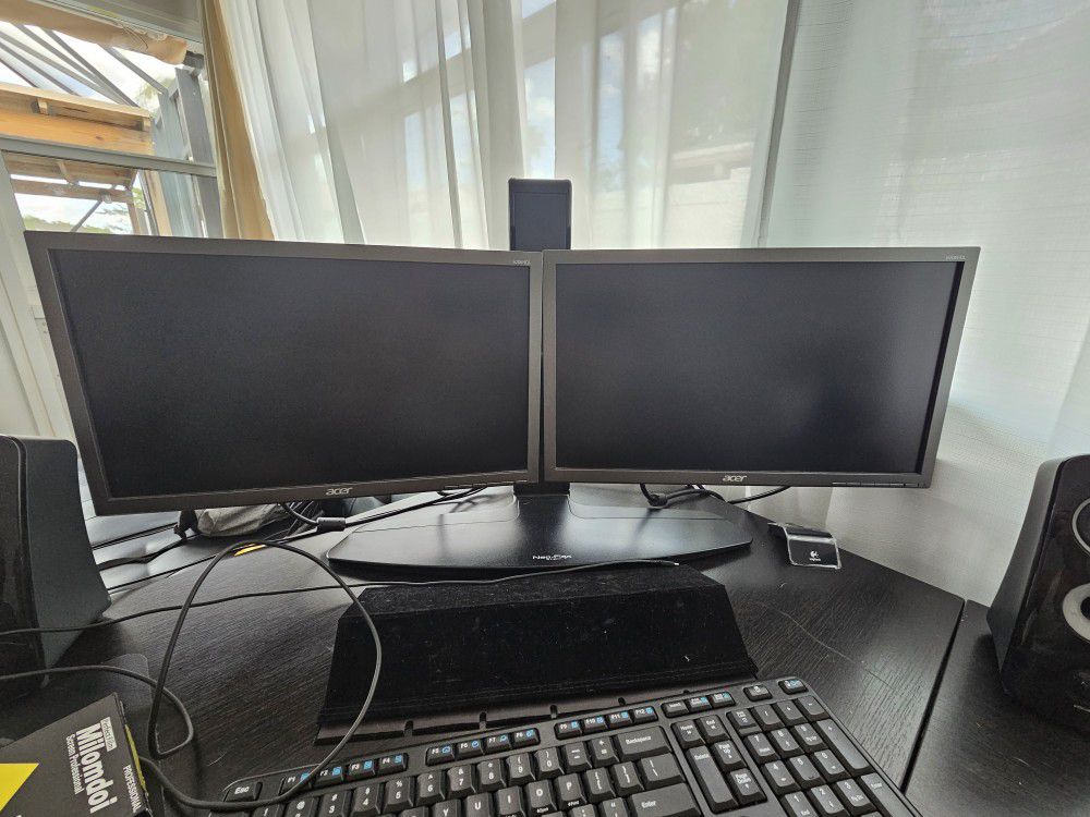 Dual Asus Monitors With Ergonomic Stand