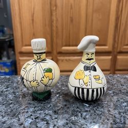 Vintage ceramic Roly Poly Chefs  pair of Salt and Pepper Shakers.  Size approximately 4 inches tall. Preowned.  Has been on display in a cabinet with 