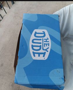 MENS HEY DUDE SIZE 8
