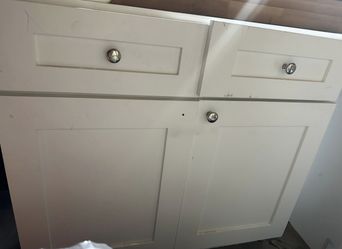 BASE KITCHEN CABINETS