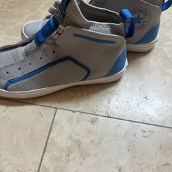 Men’s Converse  Cta’s  Size 9.5