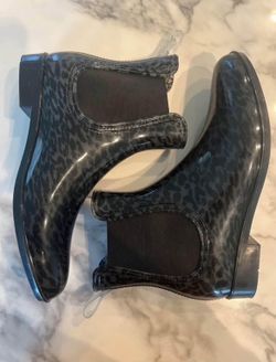 Black Leopard Print Rain Boots - Women's Size 10
