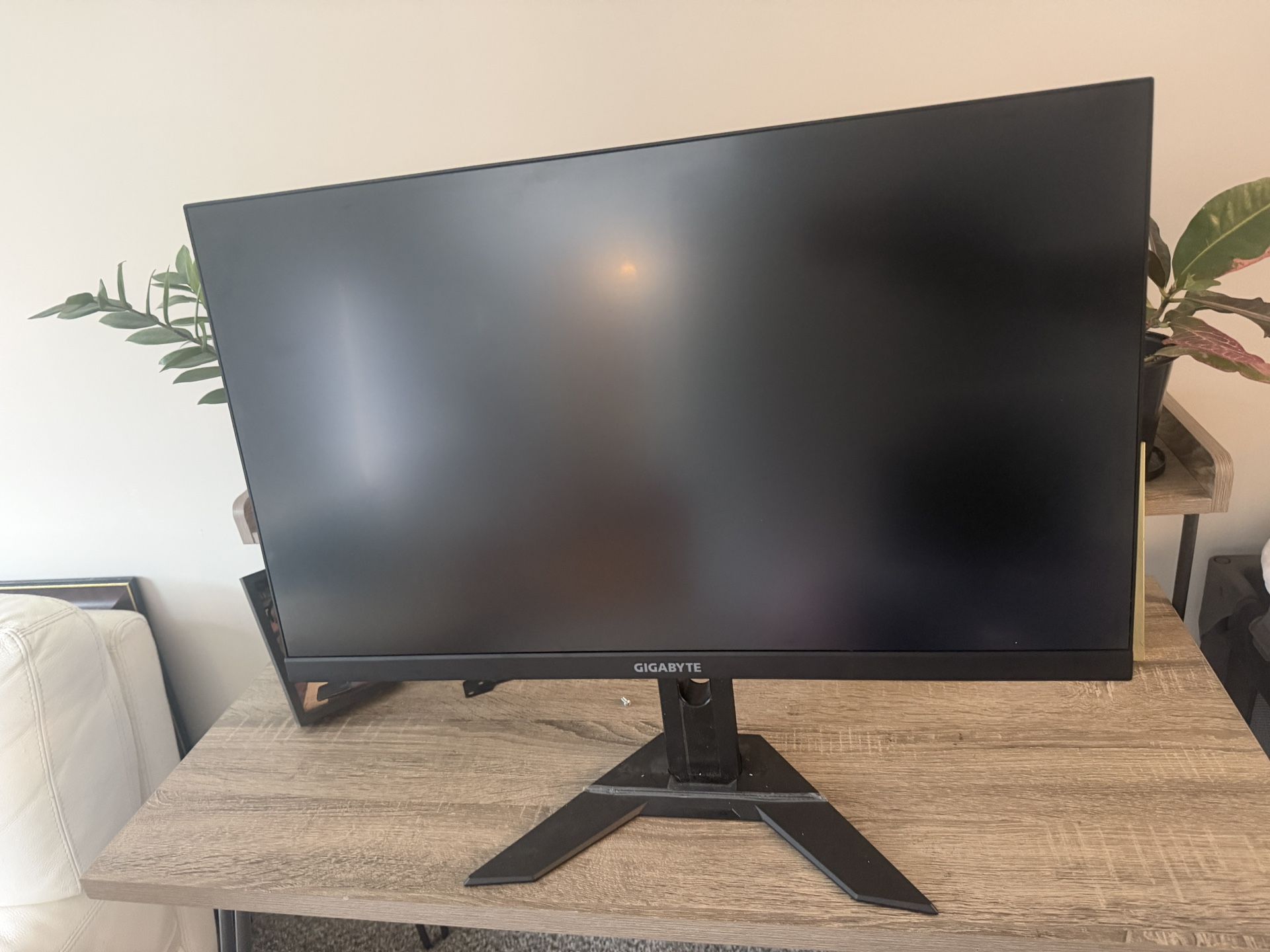 GIGABYTE M27Q 27” Gaming Monitor – 170Hz 1440p IPS