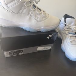 Jordan 11 Retro Legend Blue