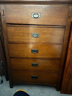 Mission Style Wood Dresser 5-Drawer Chest