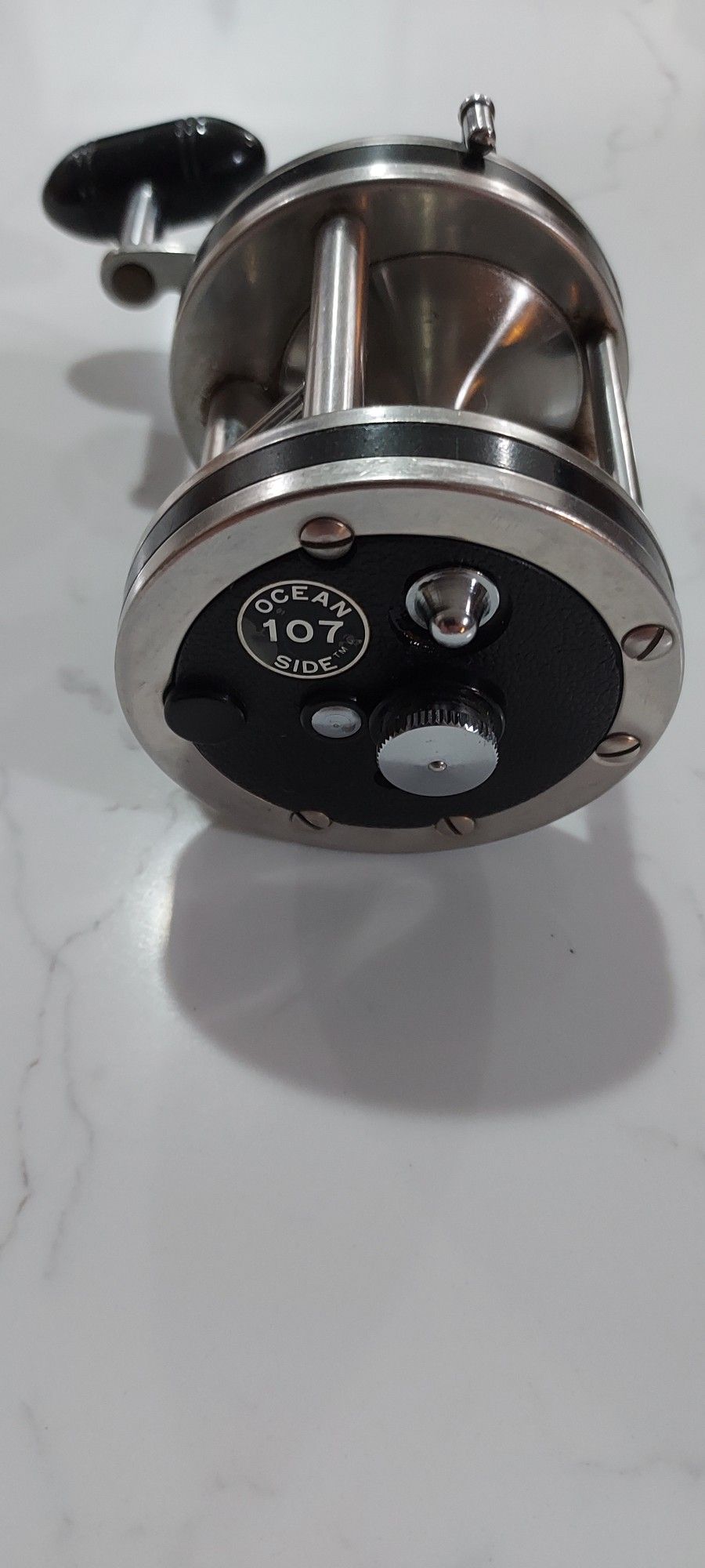 Ocean Side 107 Saltwater/Freshwater Fishing Reel