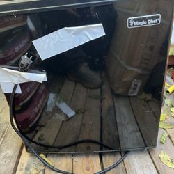 Magic Chef Mini Refrigerator 