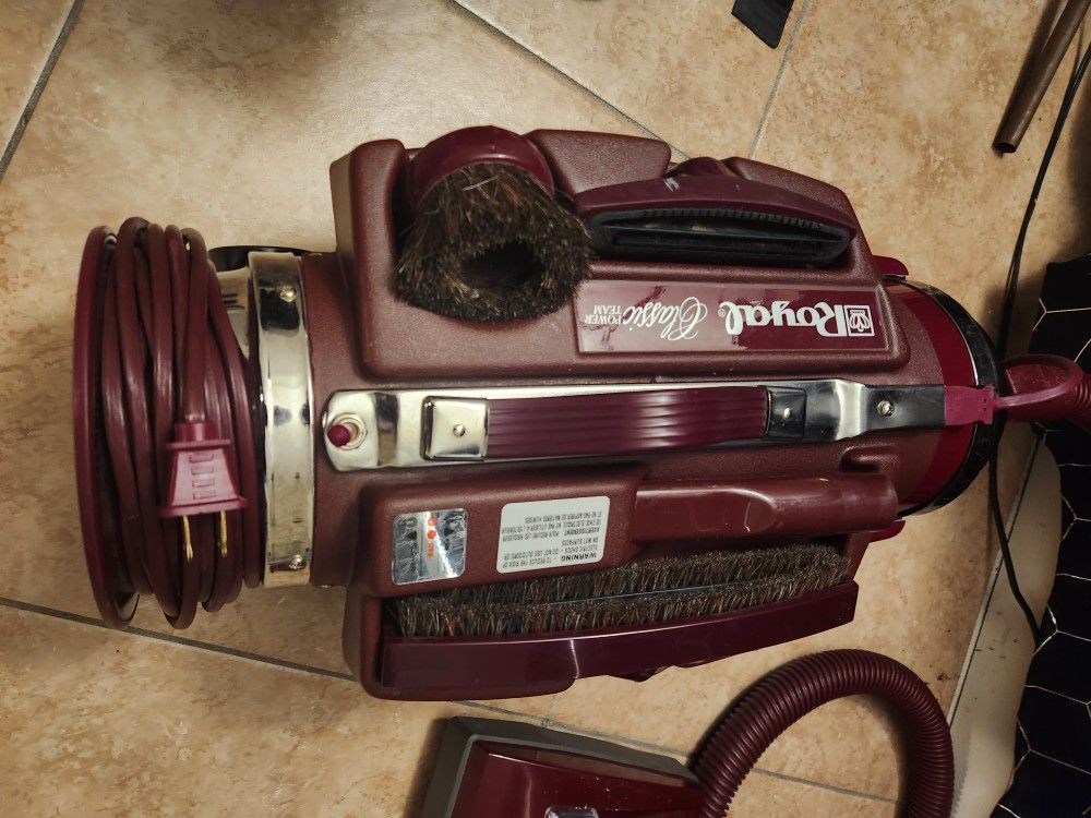 Royal Classic Power Team Vintage Vacuum