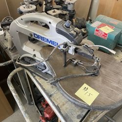 Dremmel Model Number 1800 Scroll Saw 18 Inch Throw