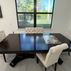 Restoration Hardware Rectangle Table W/ 5 Chairs 