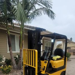 Caterpillar LPG Forklift 