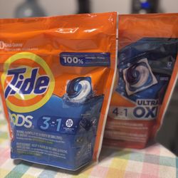 New Tide Pods Packs 3-in-1 & Ultra Oxi 4-in-1 ( 5 EACH$$)