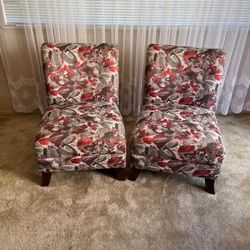 Cylus 2 Chair And Table Set 
