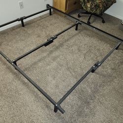 Twin/Queen Metal Bed FRAME