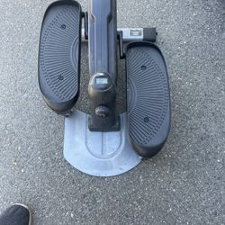 E3000 compact strider