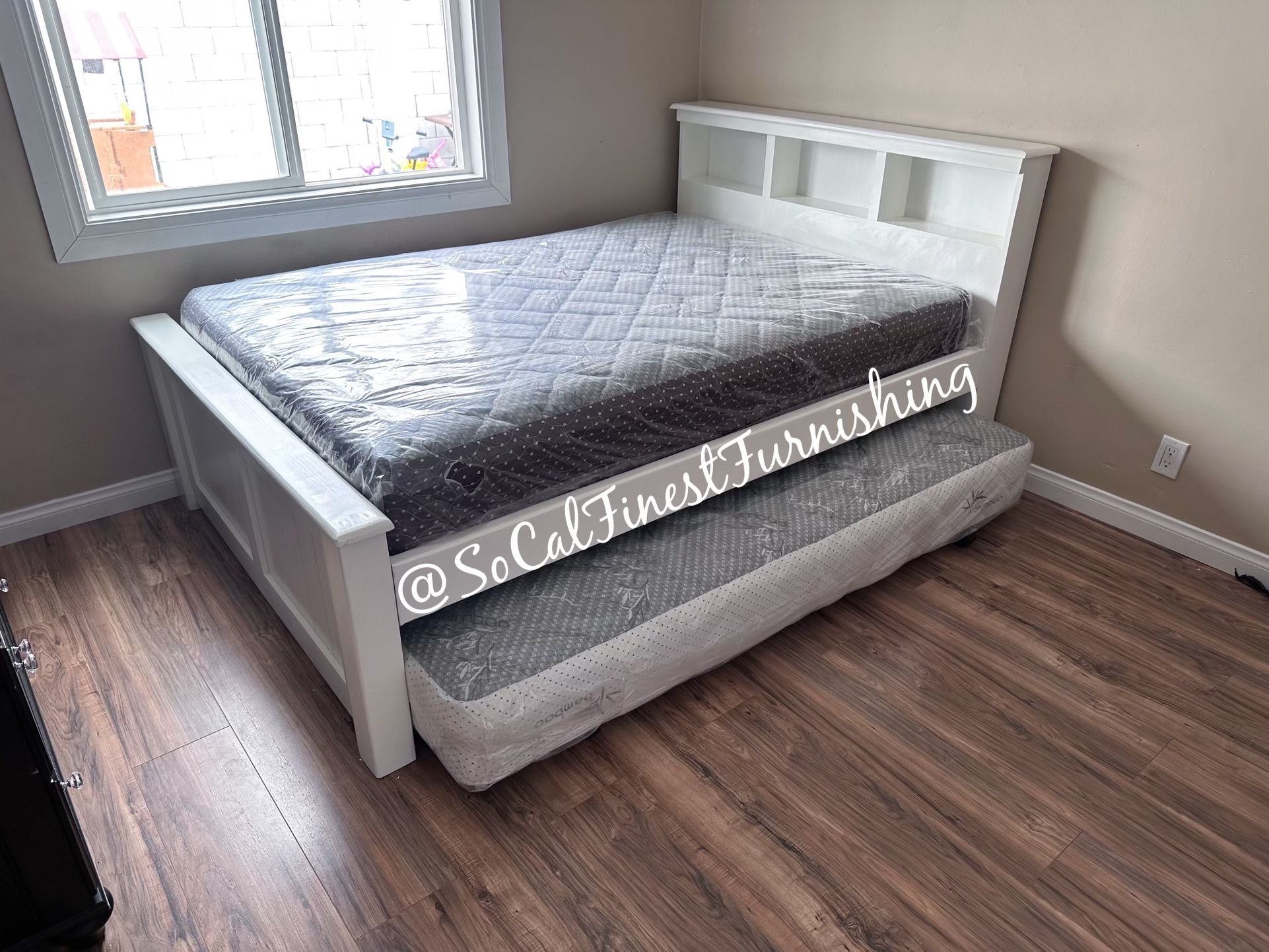 White Full Bed With Pullout Mattress