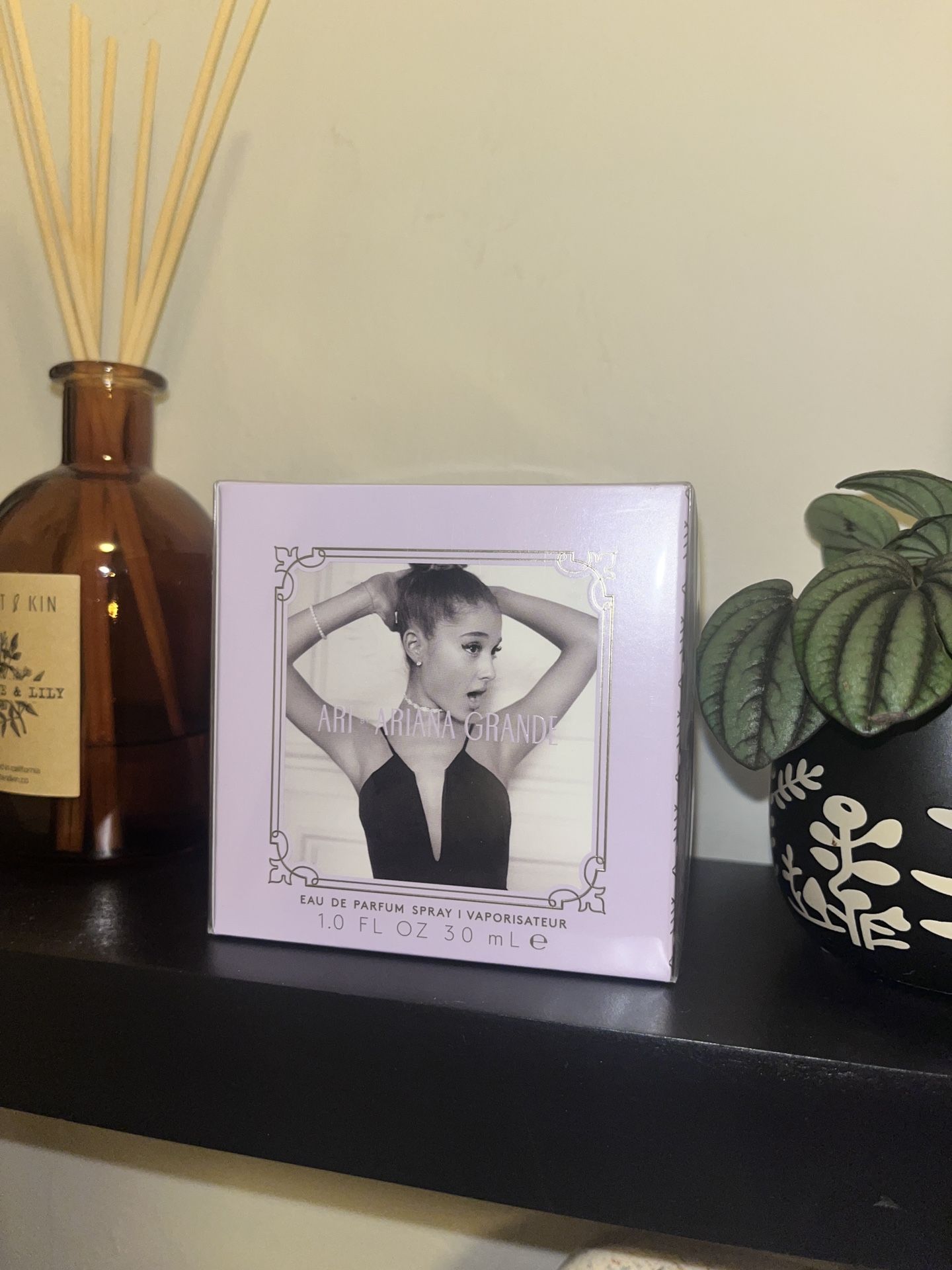 Ariana Grande Perfume