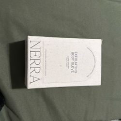 Nerra - Exfoliating Body glove 