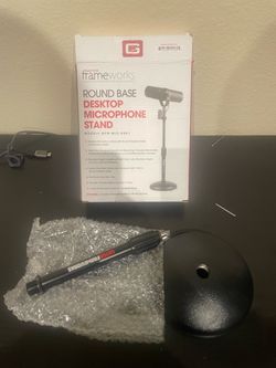 Gator Frameworks Round Base Desktop Microphone Stand