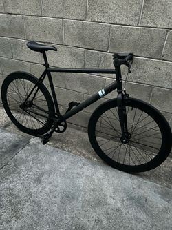 Fixie bicycle