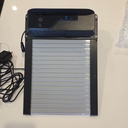 Smart Automatic Security Door for Chickens or cats with 1080P HD Camera & Solar Panel