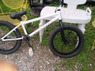 20" White BMX Stealth bike