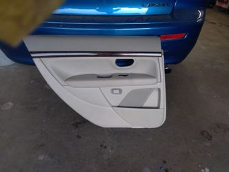 2004 Volvo Door Panel