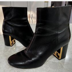 Authentic Tory Burch 🥾 Black Leather Booties GiGi