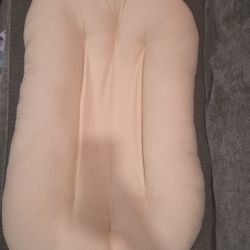 Snuggle Me Organic Pillow