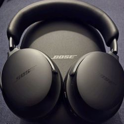 BOSE QuietConfort ULTRA NEW 