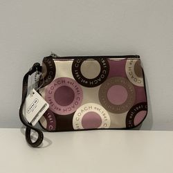 Coach Wristlet 1941 (NEW)