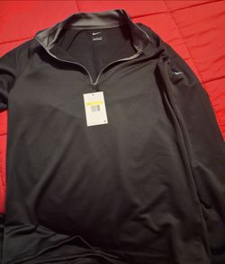 Nike pullover men's size S