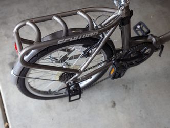 Schwinn Loop Adult Folding Bike, for Mens and Womens, 20-inch Wheels,  7-Speed Drivetrain, Rear Carry Rack for Sale in Los Angeles, CA - OfferUp