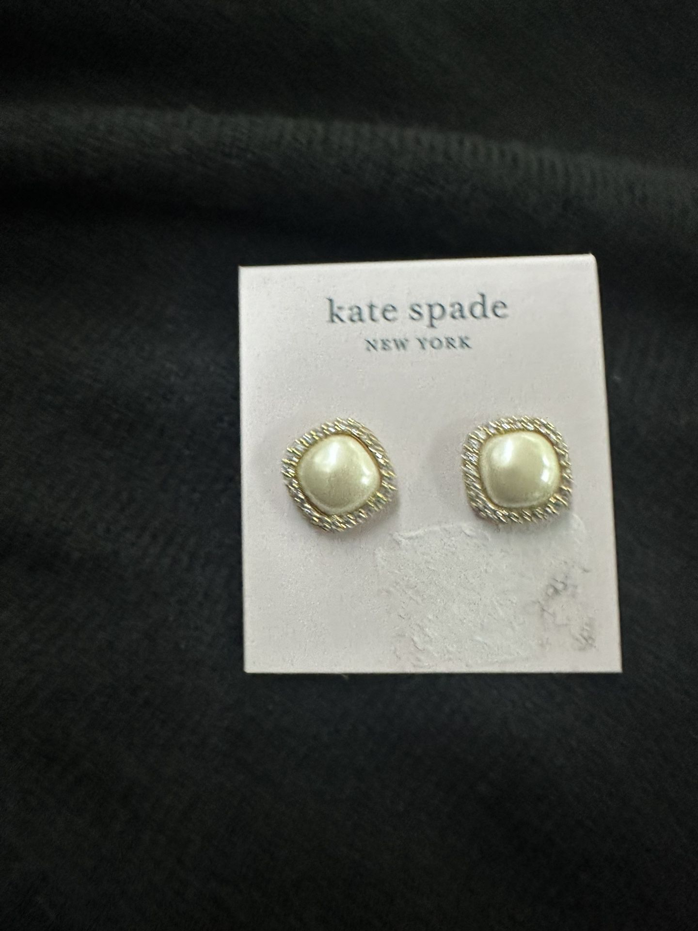 Kate Spade Pearl and gold-tone stud Earrings. NWT!