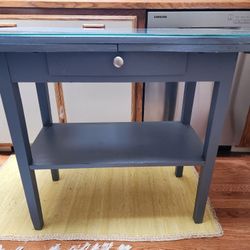 Vintage Gray/Kidney Shaped Table/Desk/Vanity