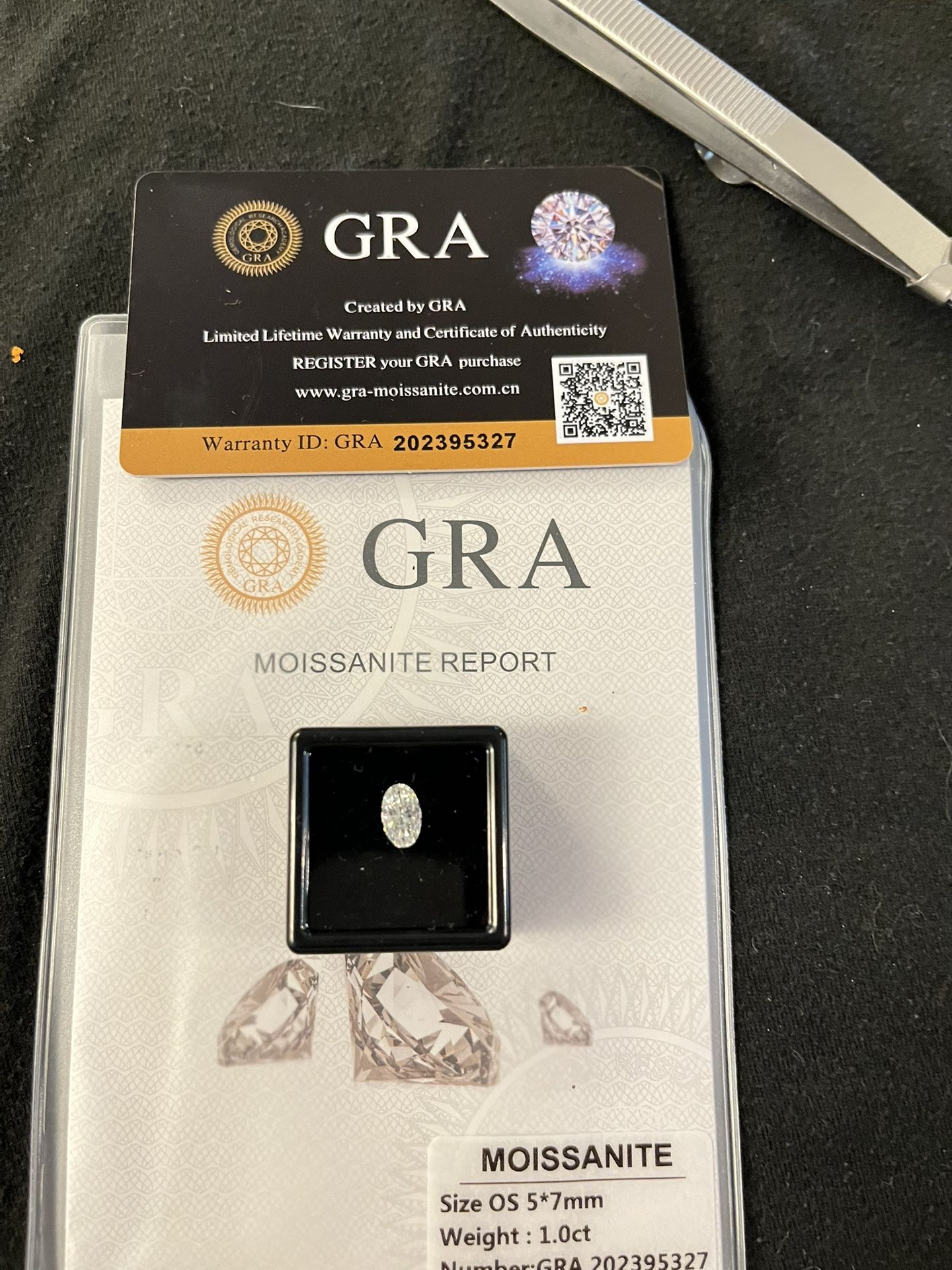 1.0 Oval Shaped 1.0 Carat Moissanite Stone