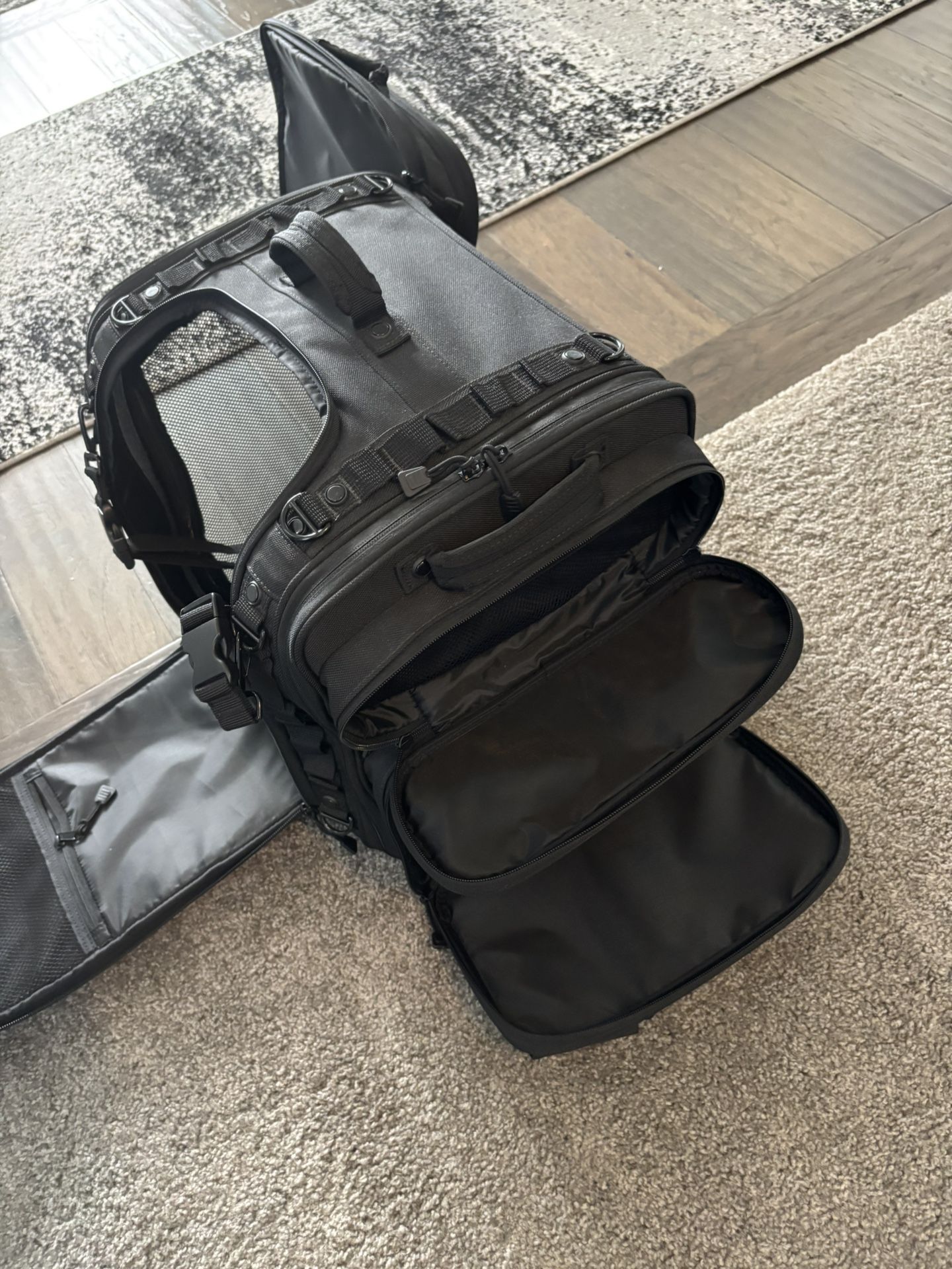 Kuryakyn Motorcycle bag