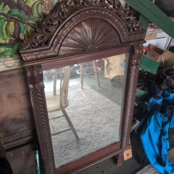Vanity Mirror That Goes With Antique Dresser Set 